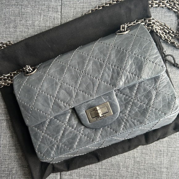 Authentic Chanel 2.55 Reissue mini grey - Picture 2 of 11